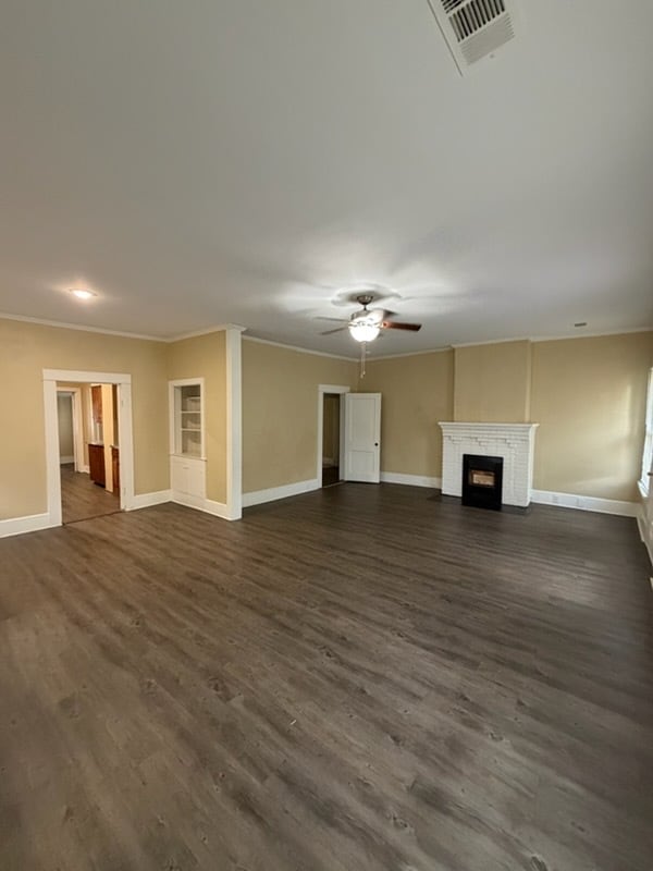 Photo - 202 Burke St