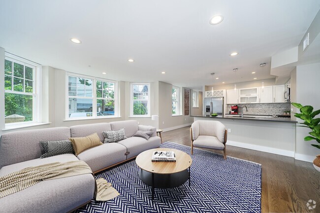 Building Photo - 126 Delaware Ave Unit 6 Rental