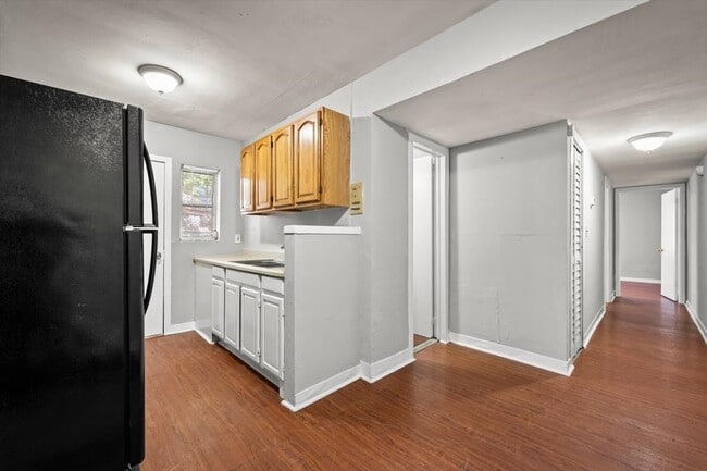 Photo - 1829 Lambert St