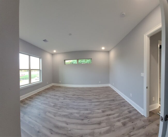 Building Photo - 9729 Neuens Rd