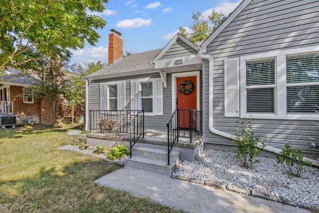 Photo - 805 W Ash St