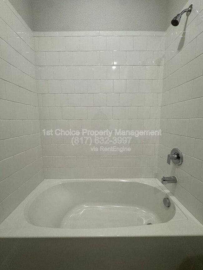 Photo - 7948 Oaktown Dr