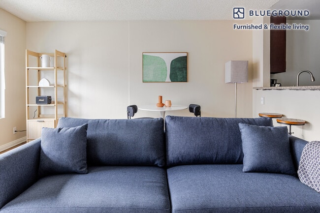 Photo - 611 N Howard St Unit FL3-ID1318