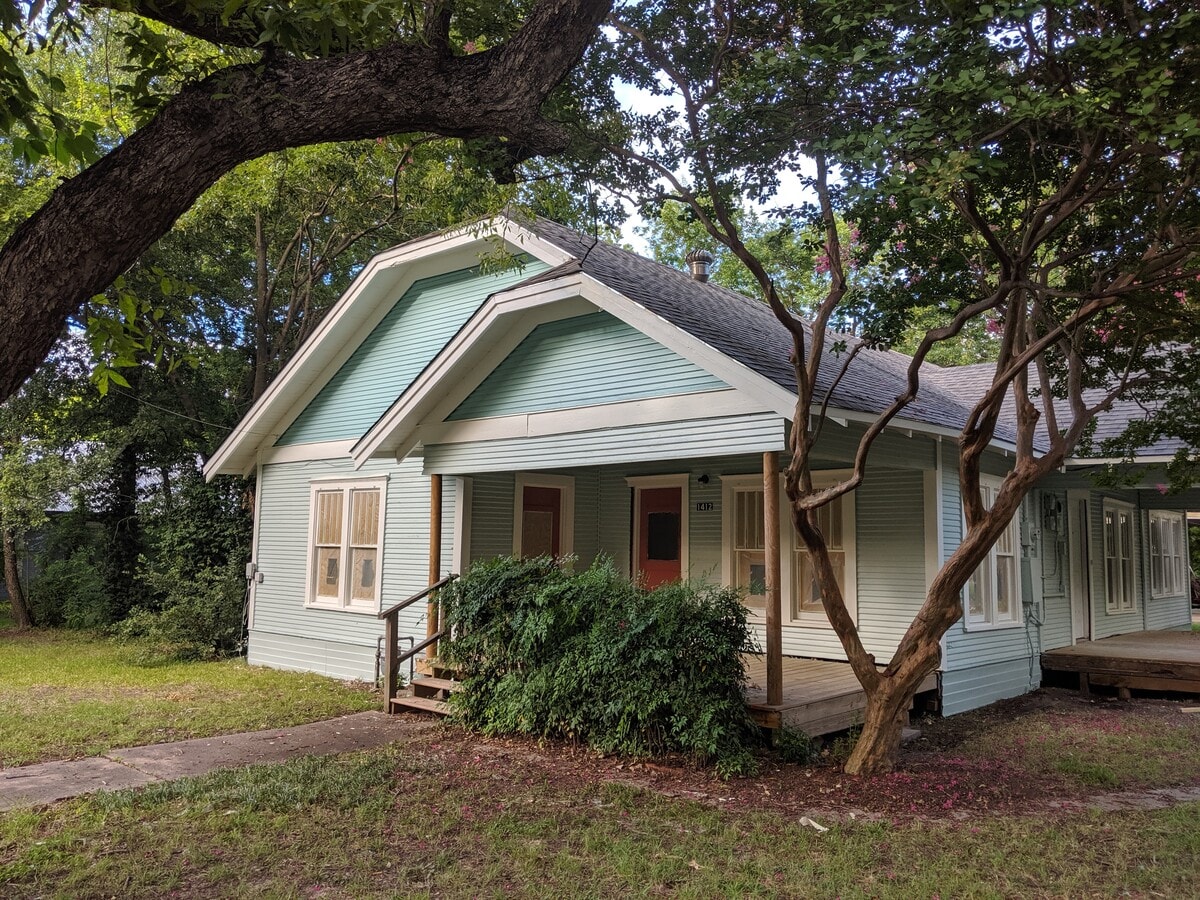 Photo - 1412 Locust St
