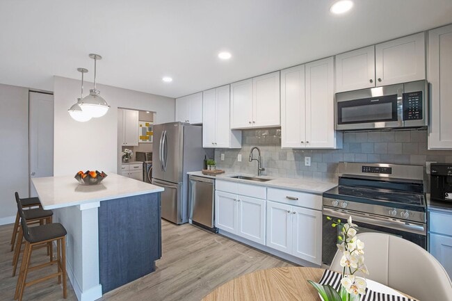 Photo - Excelsior Shores