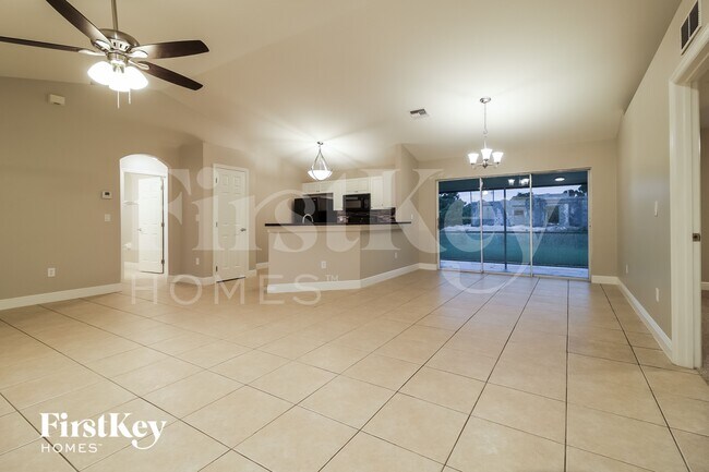 Photo - 3707 7th St W