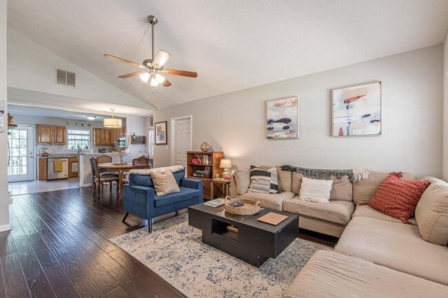 Photo - 2458 Crestview Ave