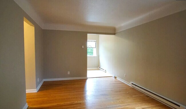 Photo - Irving Court Apartments