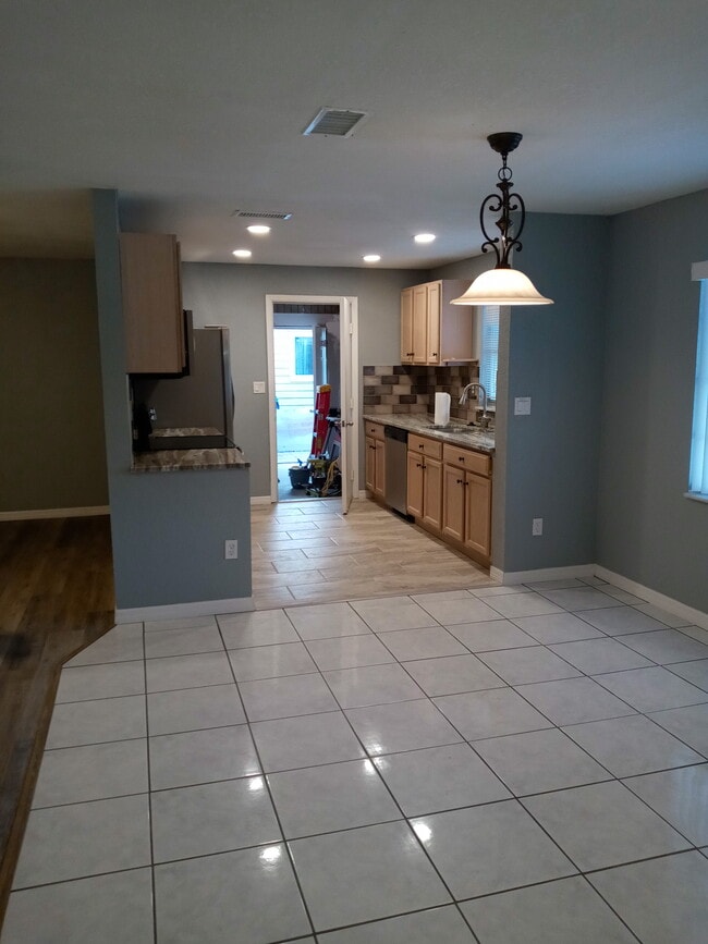 Photo - 4653 Crescent Rd