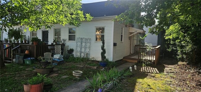 Building Photo - 628 Whitham Ave Rental