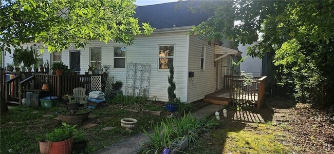 Building Photo - 628 Whitham Ave Rental
