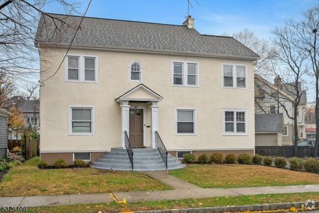 Building Photo - 26 Beauvoir Ave Rental