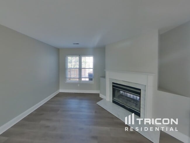 Photo - 5200 Plantation Ct