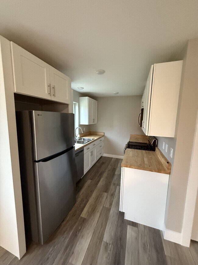 Photo - 9650 Herkimer Dr