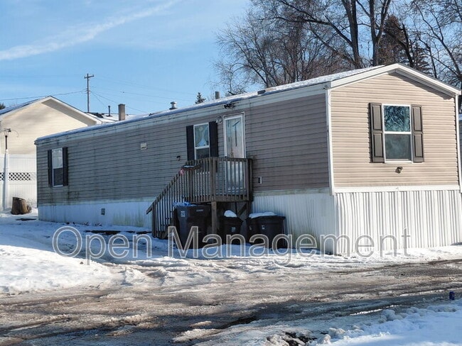 Photo - 301 Mantle Ave