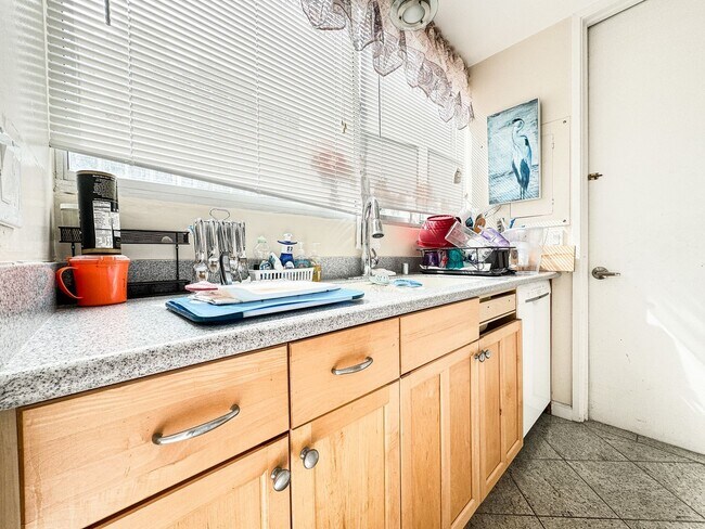 Photo - Four Fourty Four Nahua with parking!