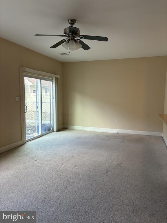 Photo - 212 Silk Drive