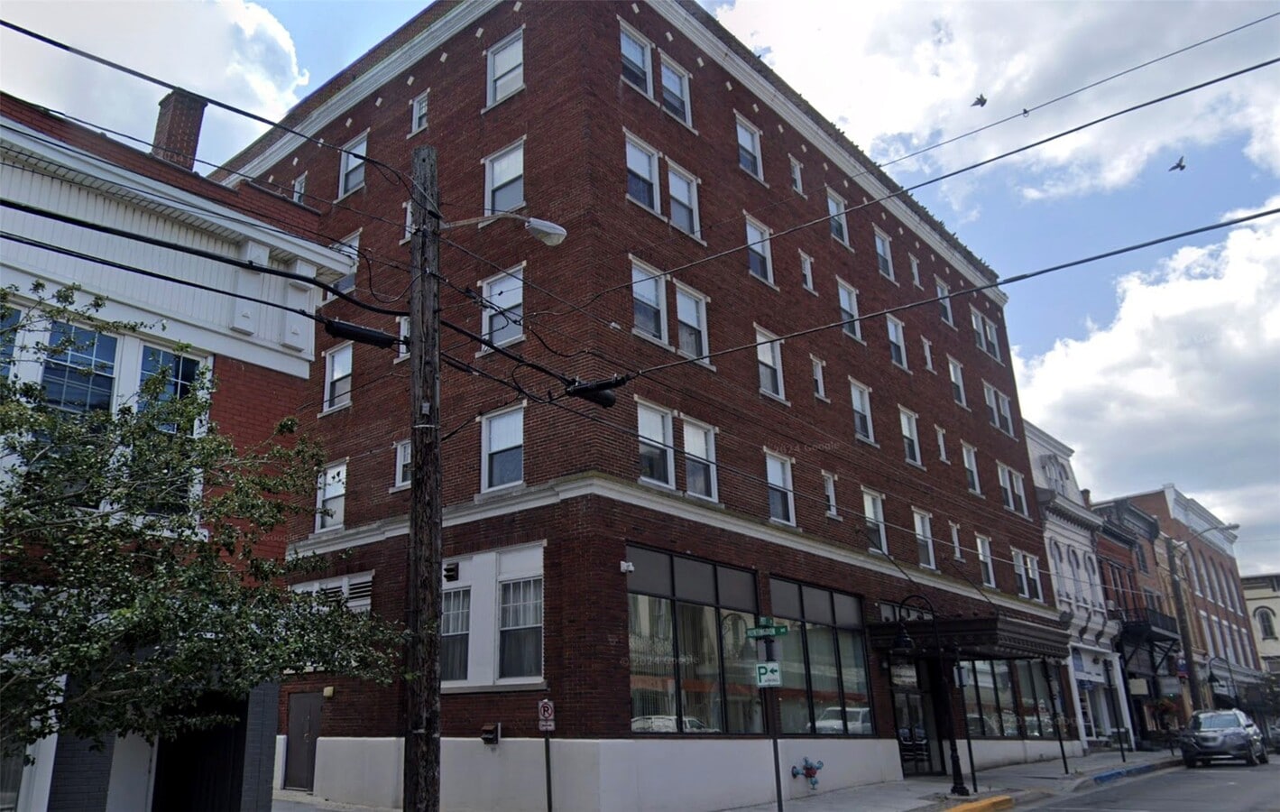 Photo - 116 E Pitt St