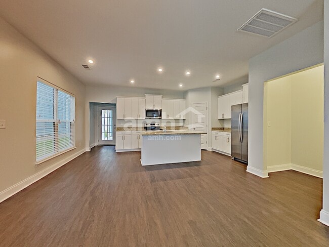 Photo - 5350 Tupelo St