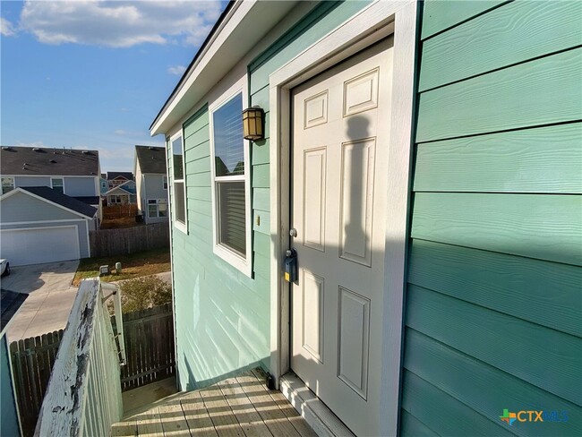 Photo - 1721 Arbor Knot Dr Unidad Garage Apartment