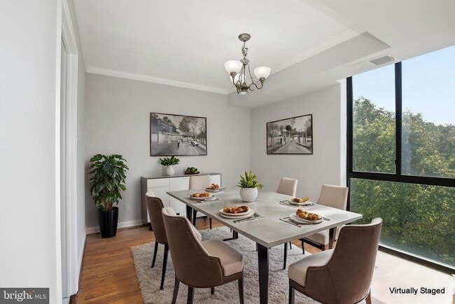 Photo - 2300 Pimmit Dr Unit 7-713