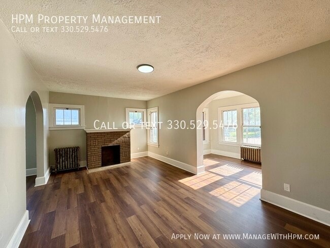 Photo - 1259 Oxford Ave NW
