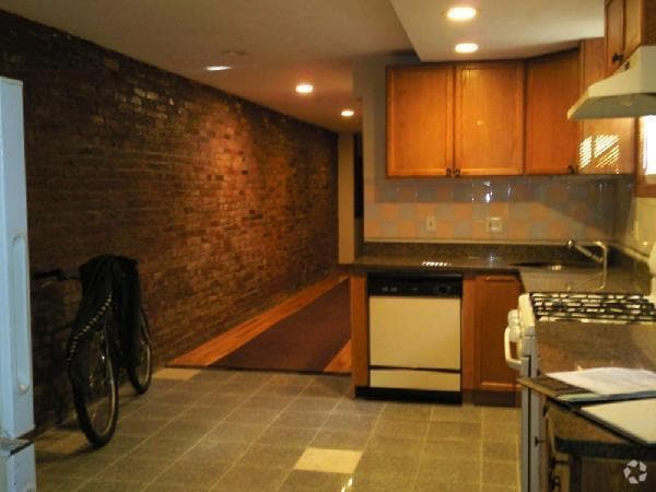 Building Photo - 3 bedroom in Boston MA 02134 Rental