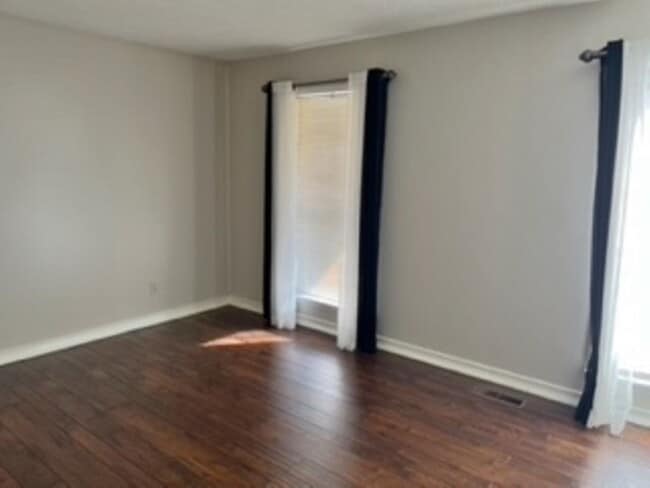 Photo - 3 Bedroom, 2 Bath home.