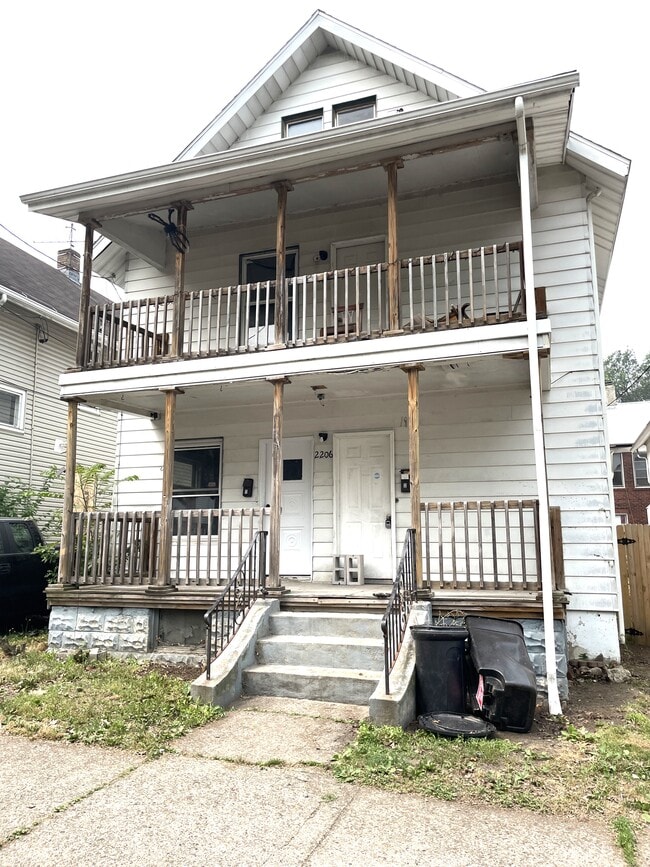 Building Photo - 2206 Wallace St Unit 1