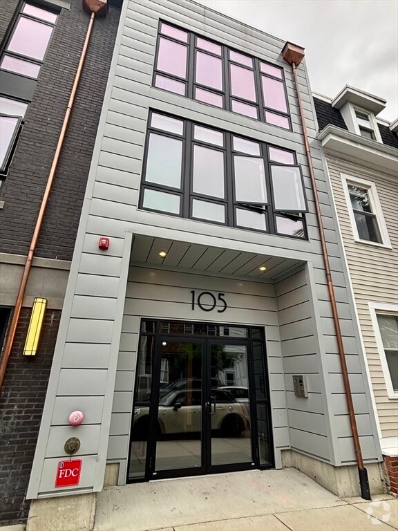 Building Photo - 105 W 3rd St Unit 1 Rental