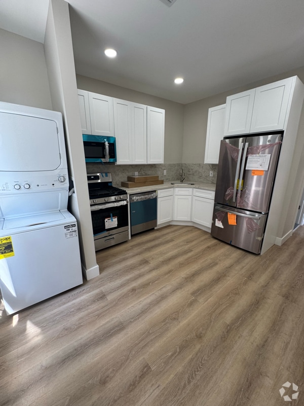 Building Photo - 115 Carteret Ave Rental