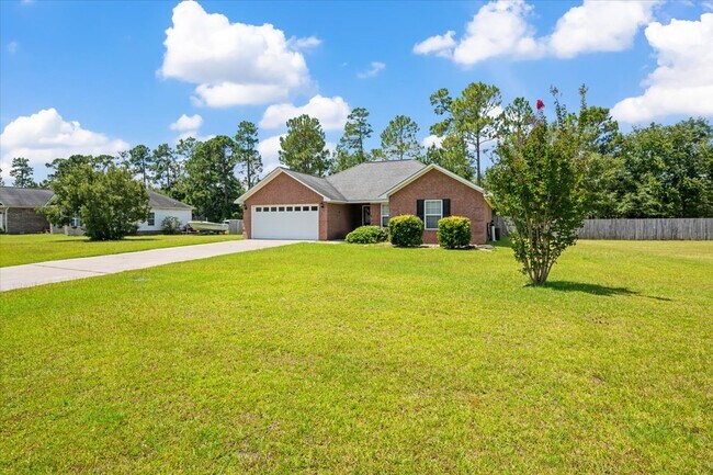 Photo - 86 Carson St NE