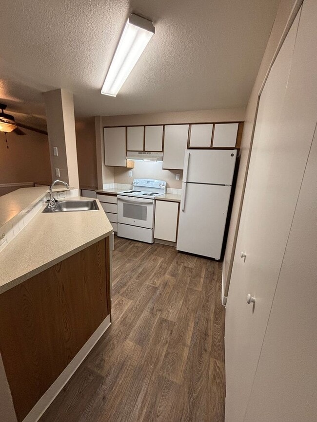 Photo - Overlook Pointe Apartments