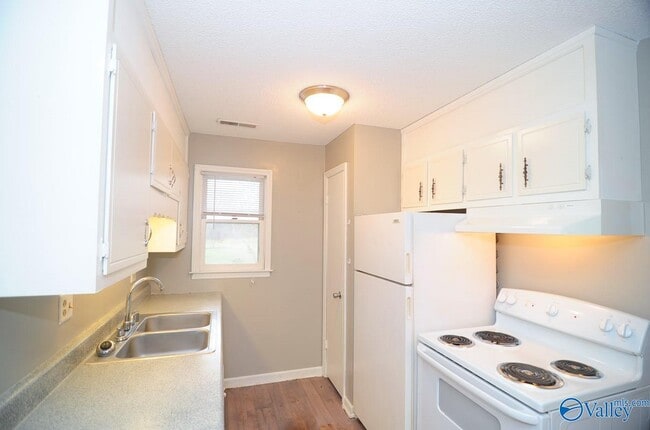 Photo - 3913 Talwell Dr SW Unit 16