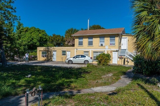Building Photo - 719 52nd St Rental