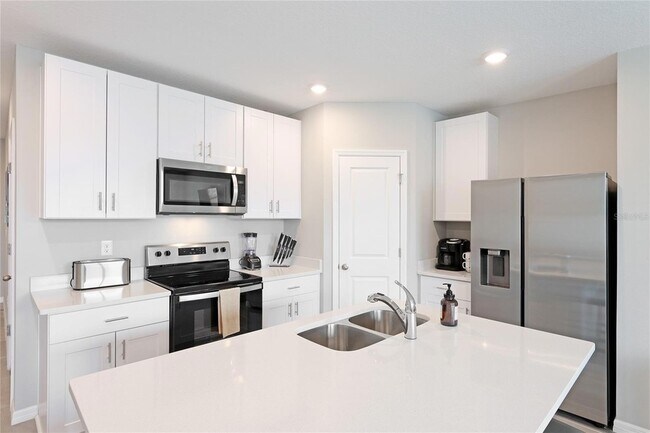 17063 Coral Key Dr