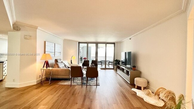 Building Photo - 5200 N Ocean Dr Unit 1603