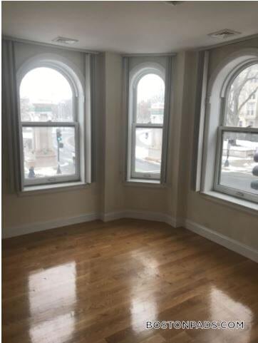 Photo - 90 Westland Ave Unidad 401