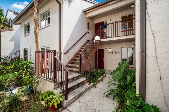 Photo - 13924 SW 90th Terrace Unit 13924