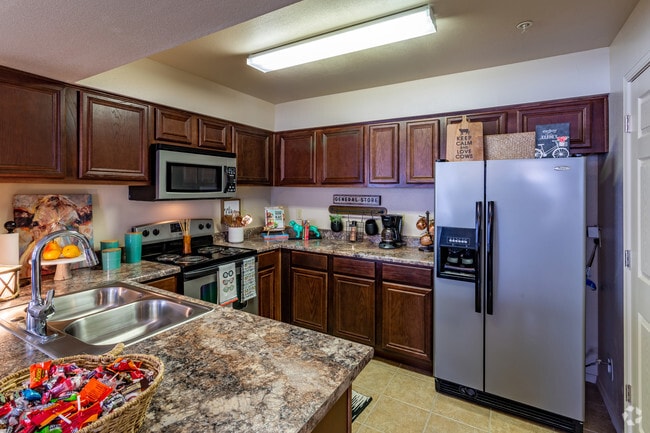 1BR, 1BA - A8