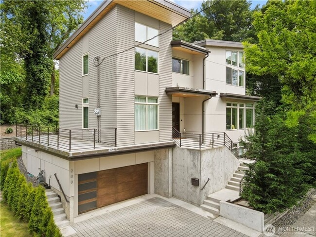 Building Photo - 4bd/3.75ba Seattle House
