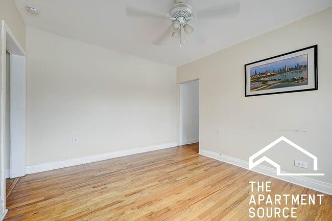 Photo - 4409 N Kenneth Ave Unit 2A
