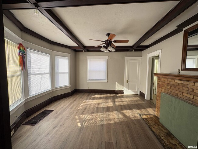 Photo - 2403 N Peoria Ave