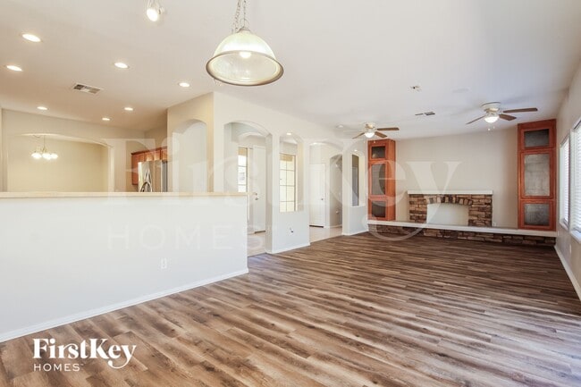 Photo - 7803 S 5th Dr