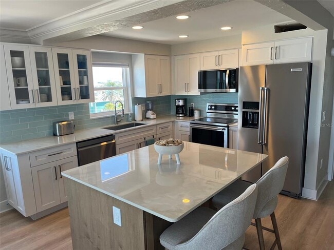 Photo - 555 Gulf Way Unit 5N