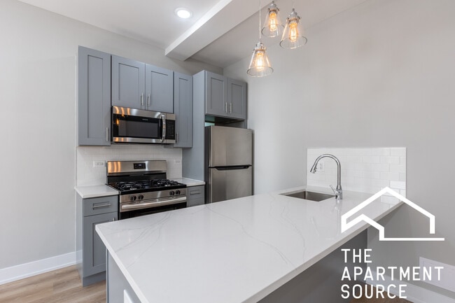 Photo - 454 W Belden Ave Unit b206