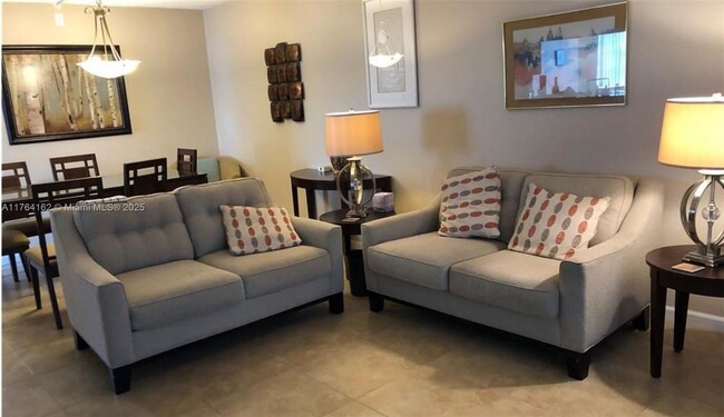 Building Photo - 1830 Sabal Palm Dr Rental