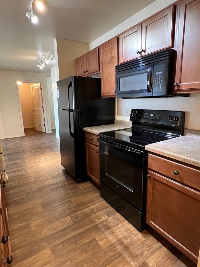 Photo - Cobblestone Creek