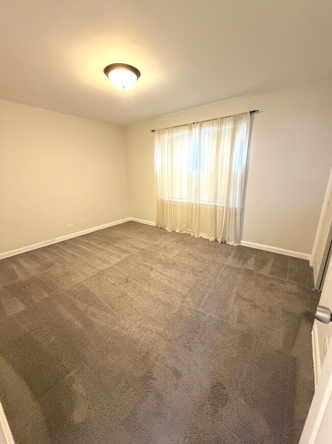 Photo - 2649 W Balmoral Ave Unit 2