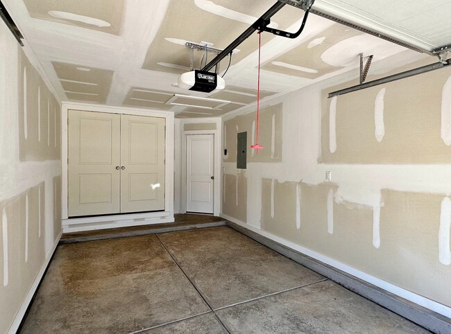 Photo - Stylish and Modern 3-Bedroom Duplex for Rent in Desirable Harvest Neighborhood